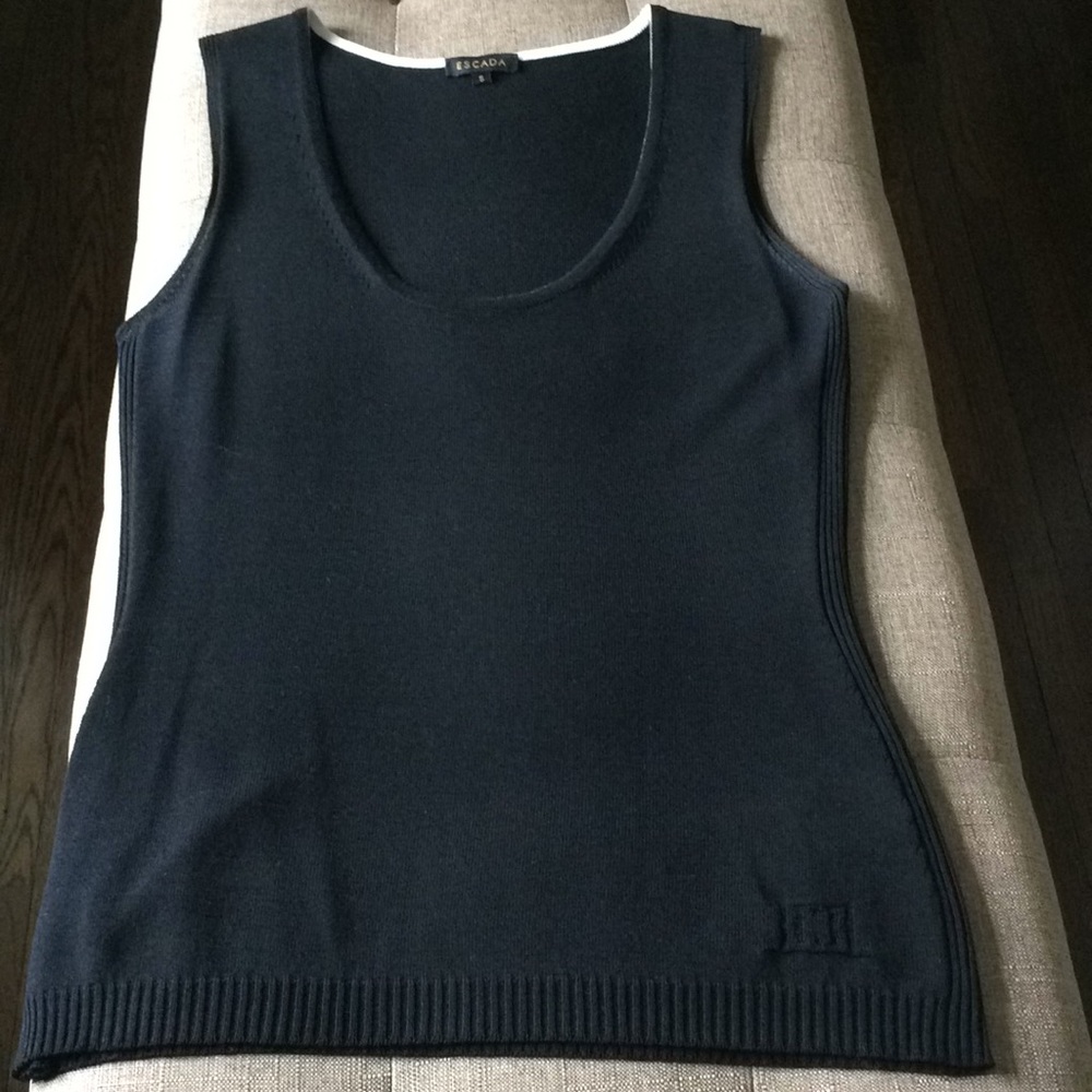 Black Escada shift
